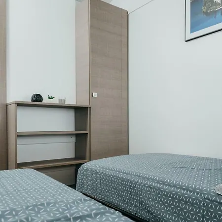 Apartment Olive Tree Mobile Homes